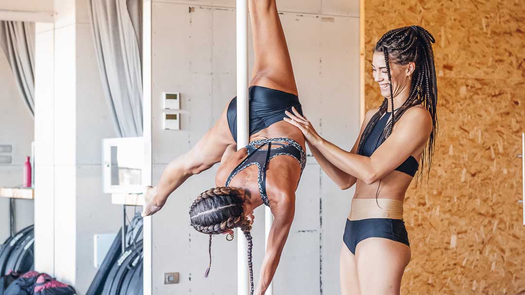 pole dance